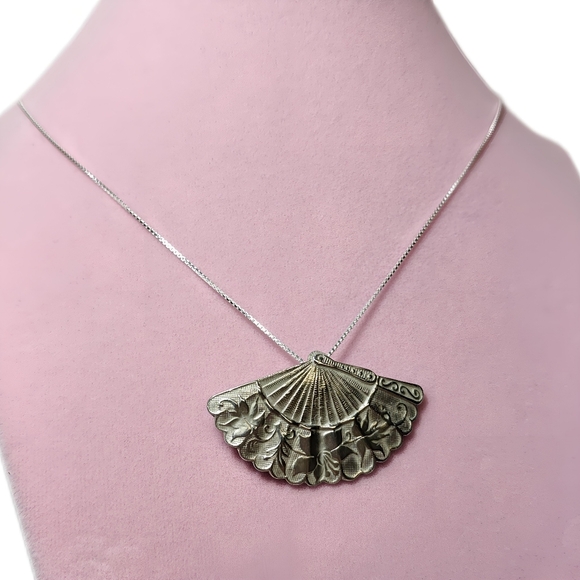 Vintage Sterling Silver French Hand Fan Brooch Necklace Pendant - Picture 4 of 12